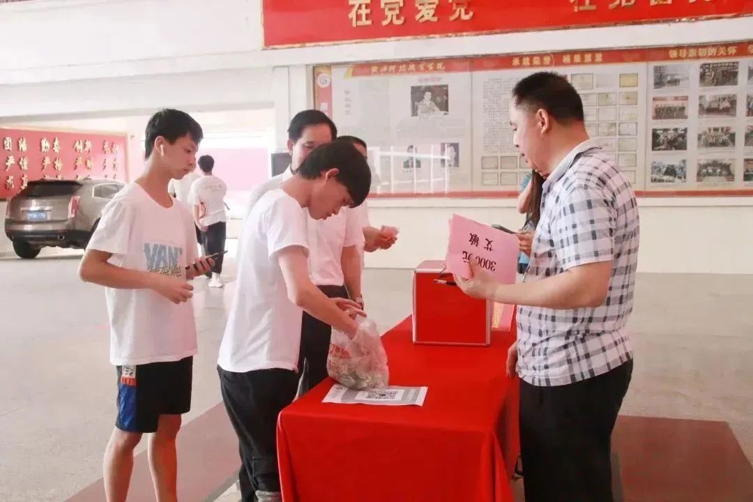 c74c1d7dfa77ea133b0ba2944d4bf1ec.jpg