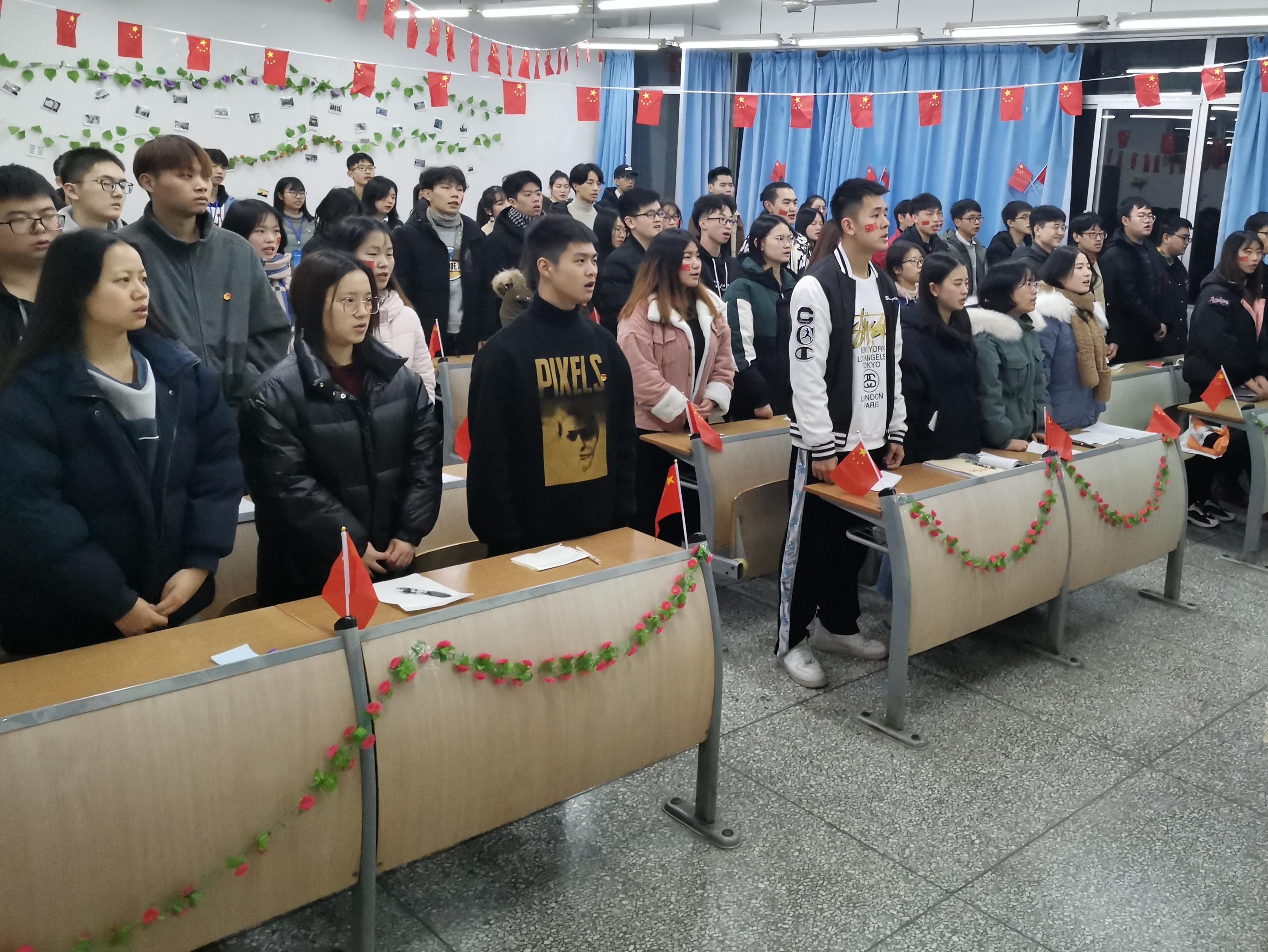 贝博顺利开展团支部“背靠背”满意度线下测评活动3.jpg